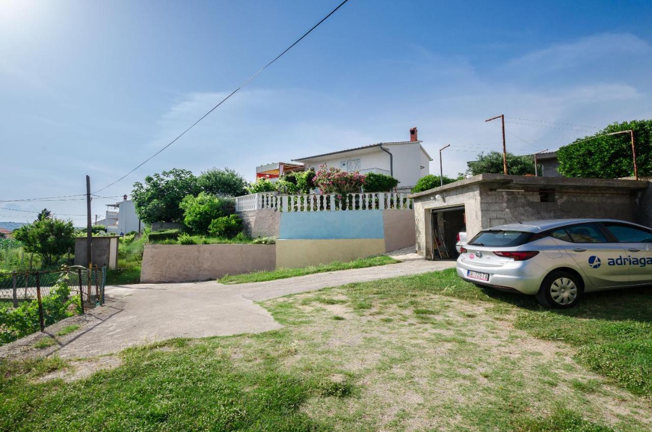 Apartment Stojna لوبار المظهر الخارجي الصورة